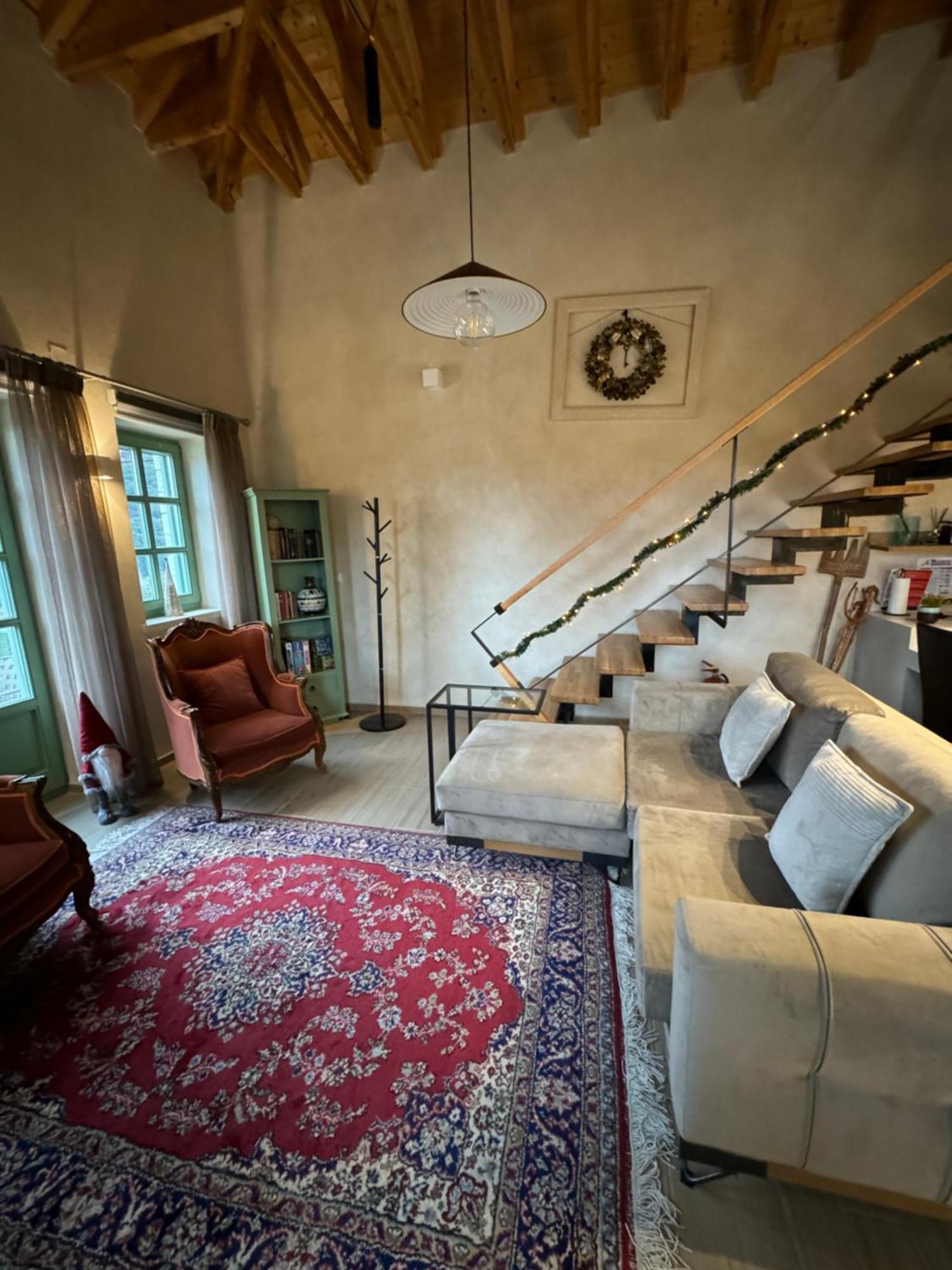 Aristi Boutique Stonehouse With Attic Apartment Exterior photo